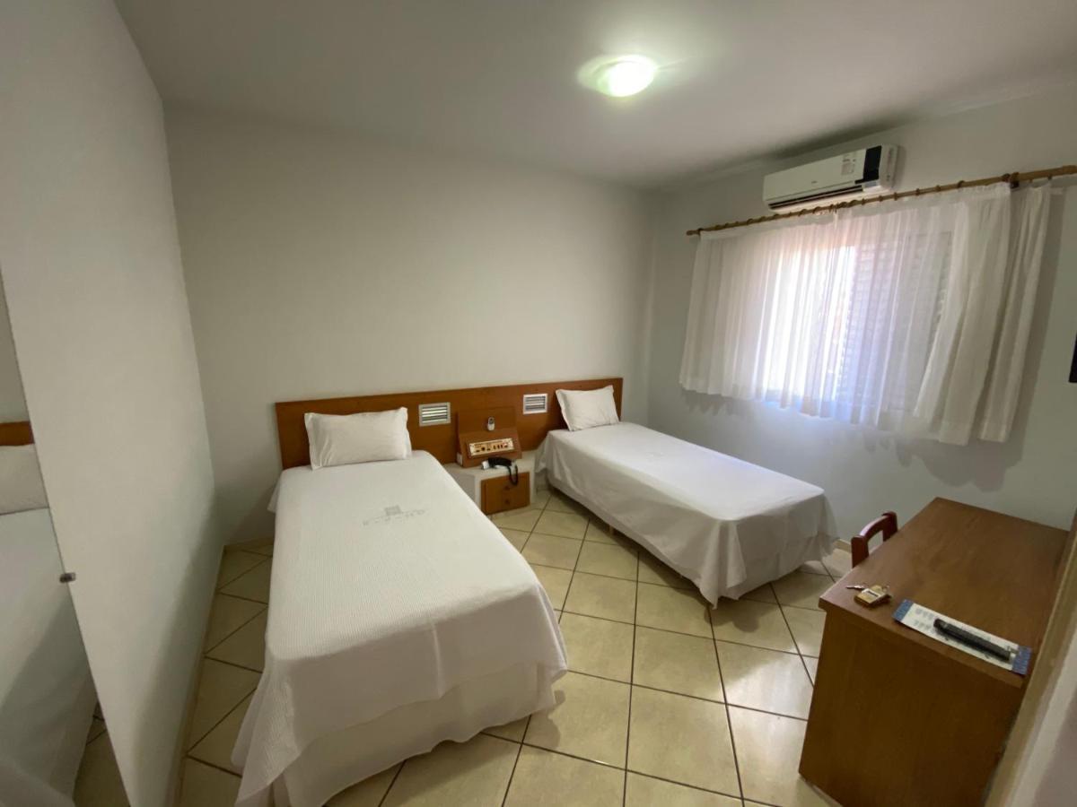 Onix Hotel 阿西斯 外观 照片